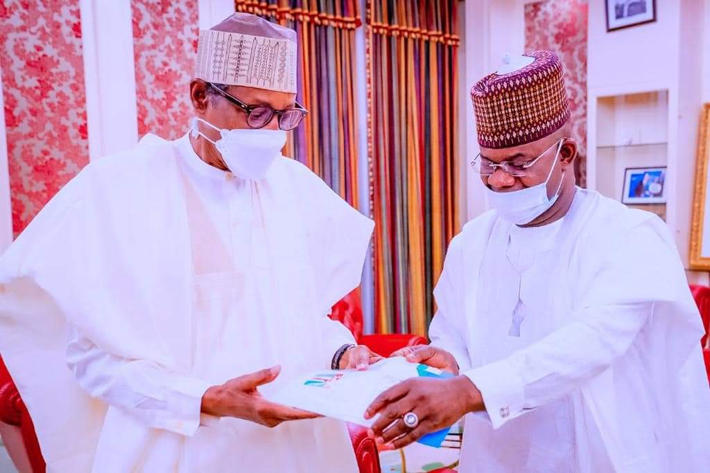 PICTORIAL: Yahaya Bello presents nomination form to Buhari