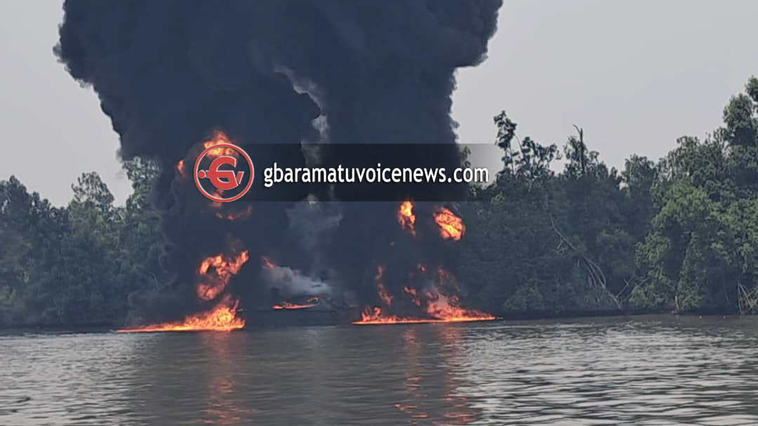 BREAKING: Nigerian military burns barge caught stealing crude oil by Tompolo’s men 