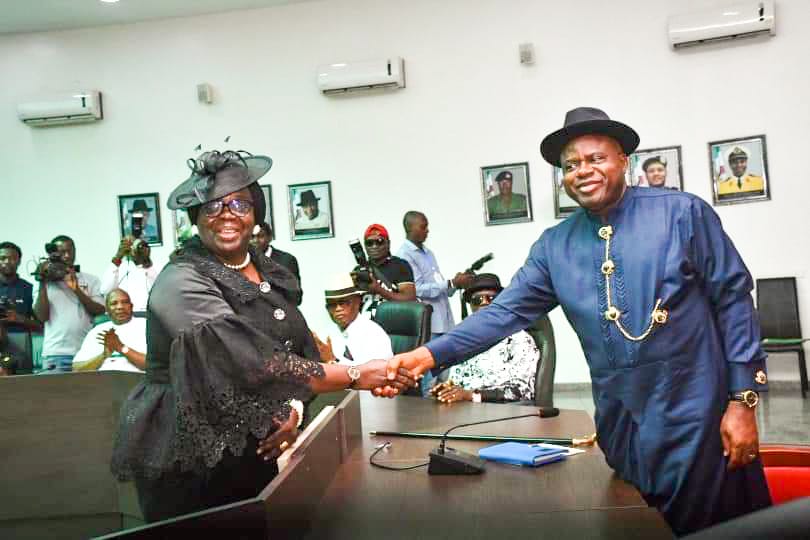 Governor Diri swears in acting chief judge for Bayelsa state