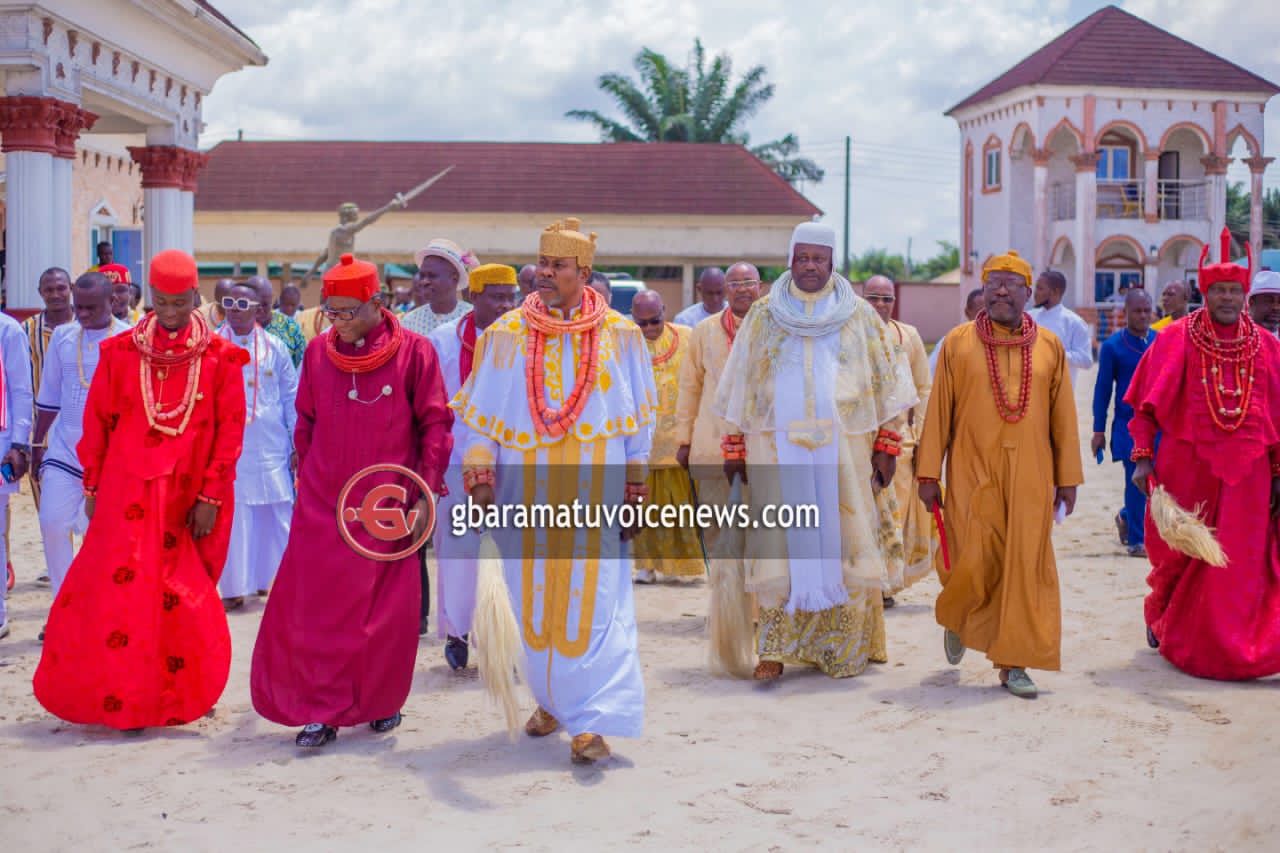 Merry in palace as great Gbaramatu king, Oboro-Gbaraun II marks 7th coronation anniversary