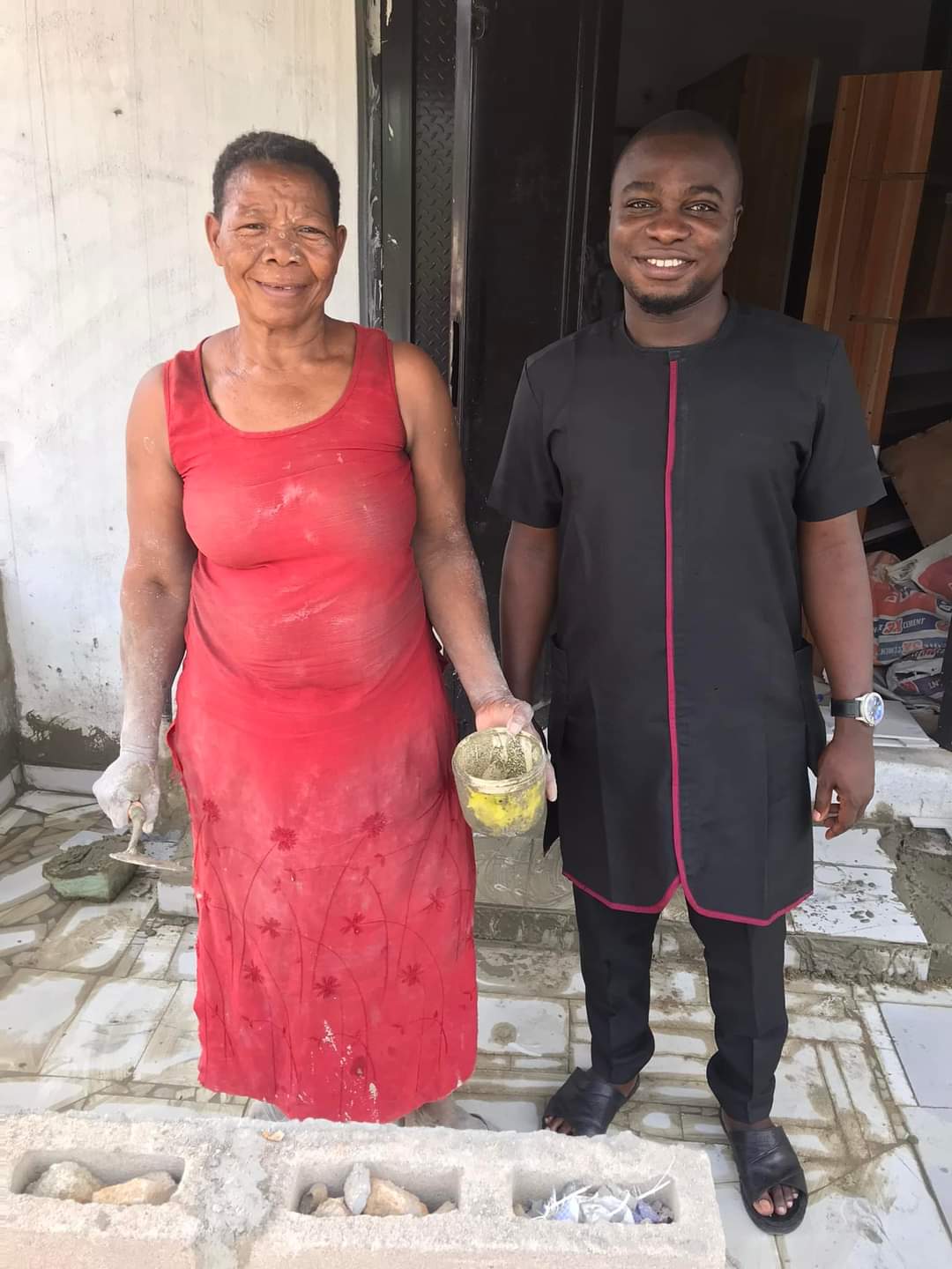 [PHOTOS] Meet Madam Rose Nwokocha, 58-year-old woman who is a professional tile installer in Bayelsa