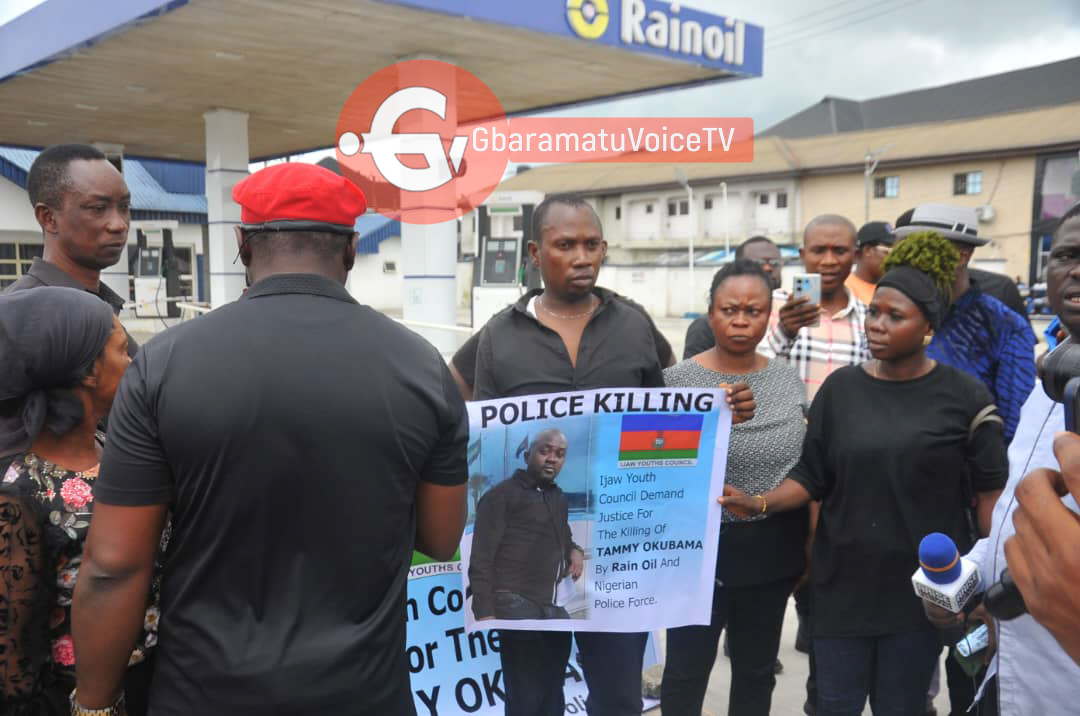 IYC shuts down Rainoil Filling Station to protest killing of Ijaw youth in Delta, demands for justice